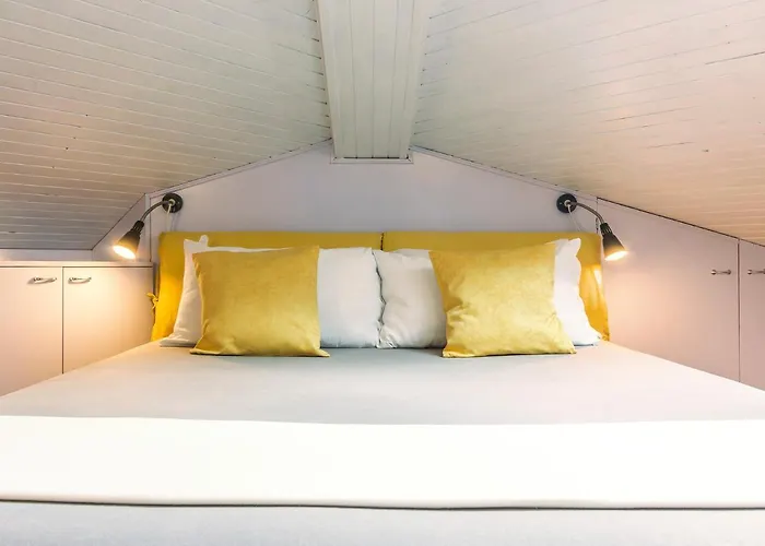 Relaxed Attic In The Old Town Appartement *