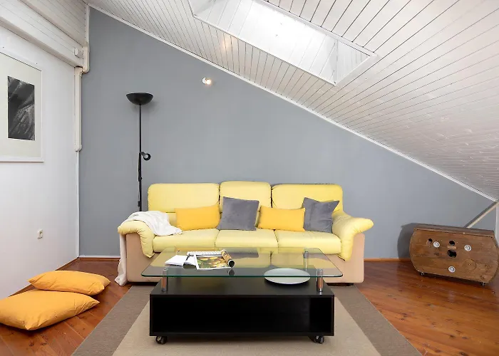 Relaxed Attic In The Old Town *