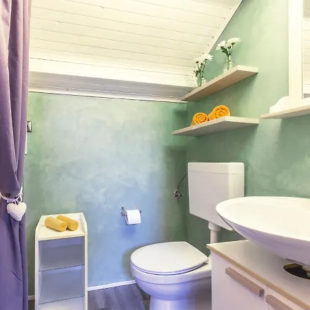 Relaxed Attic In The Old Town * Pula