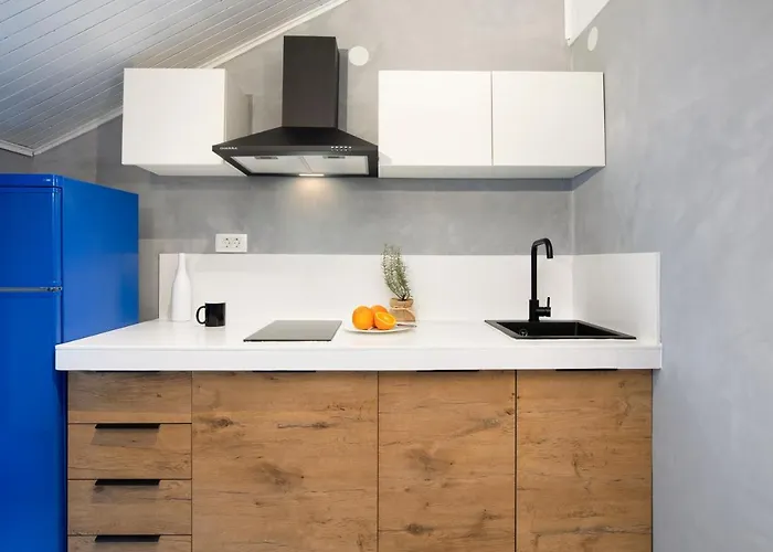 Relaxed Attic In The Old Town 아파트 풀라